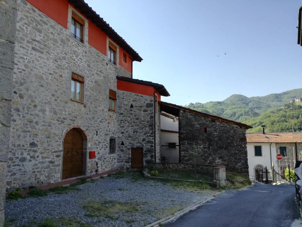 B & B Via Di Mezzo Coreglia Antelminelli Luaran gambar